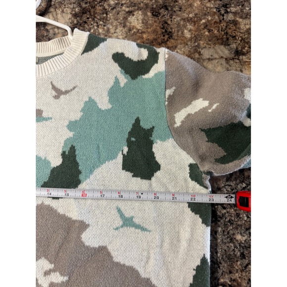 Women's Camouflage Sweater - Picture 5 of 7